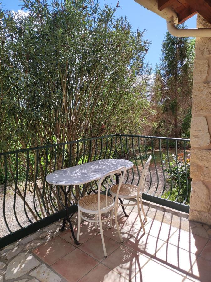 Gite De La Tride 2 Avec Terrasse Proche Du Centre 雷克图尔 外观 照片